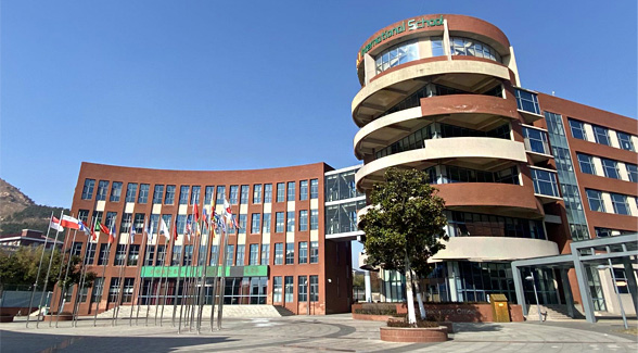 Top 10 Reasons Parents in China Trust QISS for Their Children’s International Education 1 QISS school building