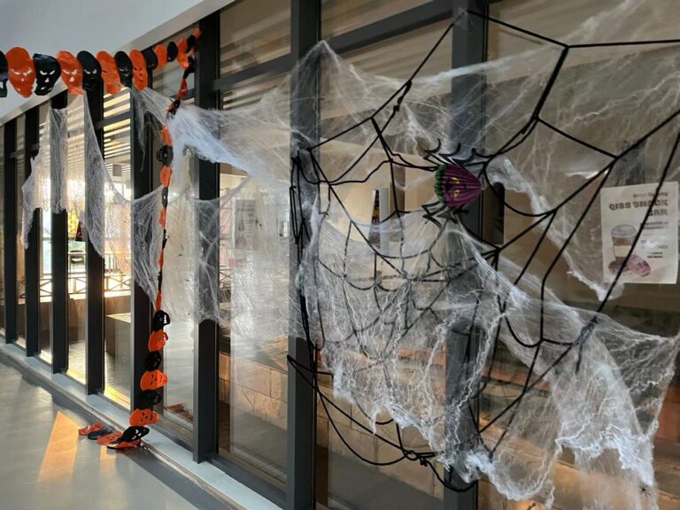 What happened on QISS Halloween night? 1 66707567 FCF6 4A7D B37C 59E53DD69D61