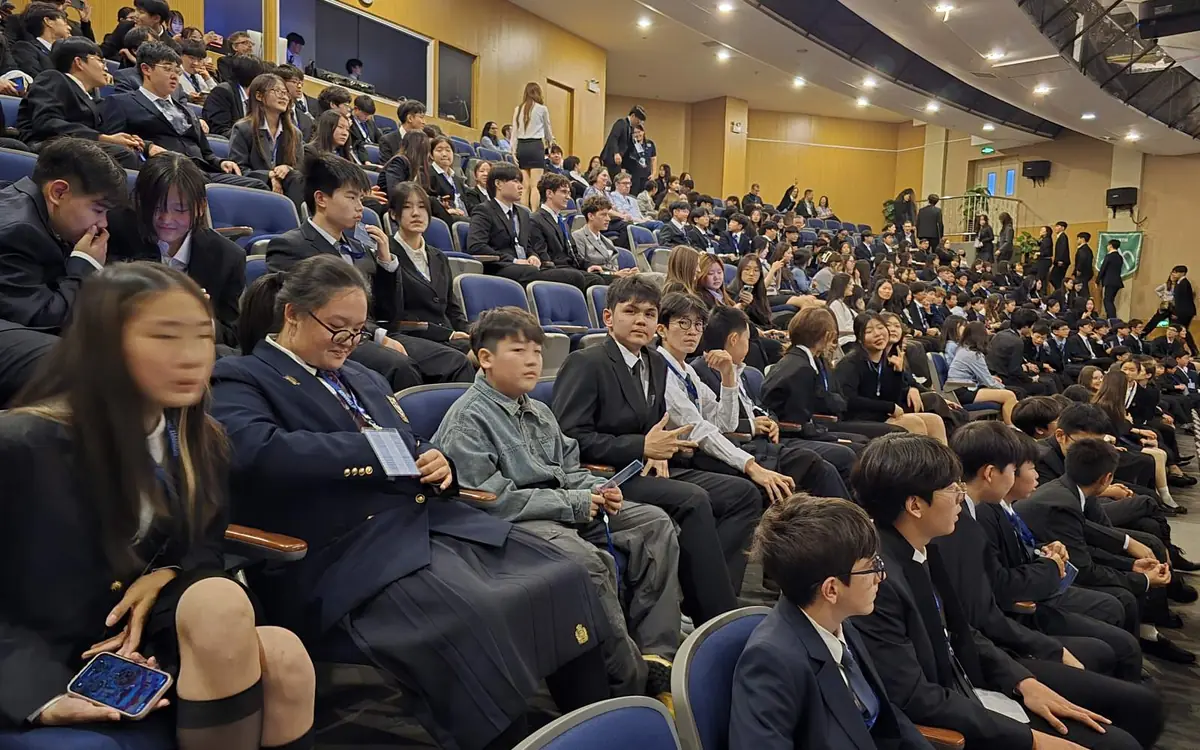 QISS students taking part in a Model United Nations conference